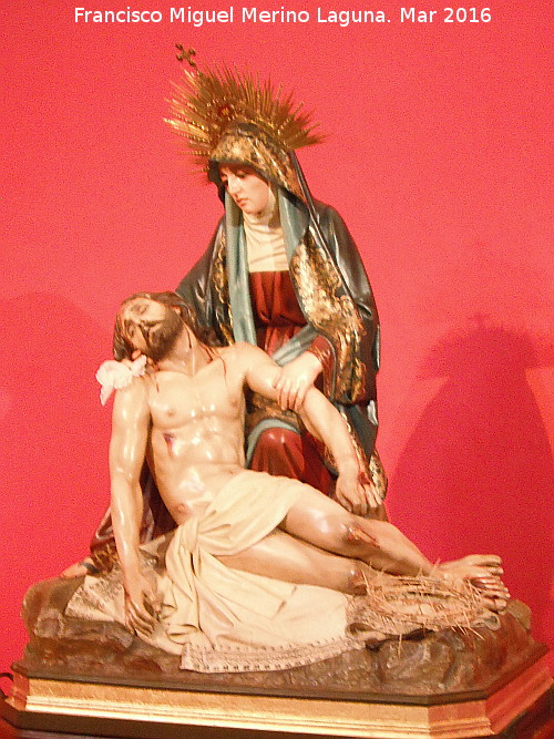 Baslica de San Ildefonso - Baslica de San Ildefonso. La Piedad, annimo de 1918, propidad de la Diputacin Provincial
