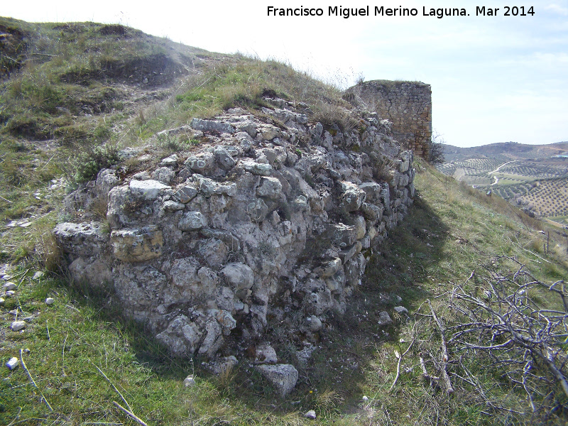Castillo de Montej�car - Castillo de Montej�car. Torre�n Noreste y al fondo la Torre del Homenaje