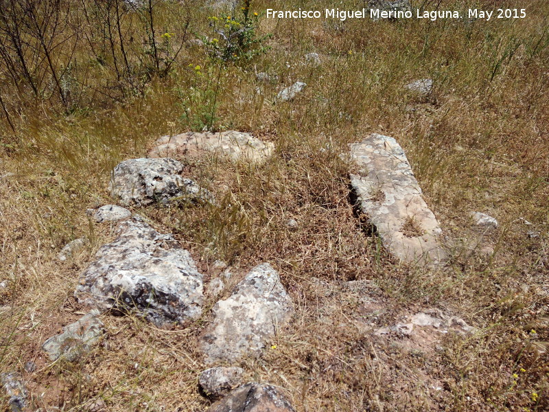 Oppidum de Giribaile. Necr�polis del Castillo - Oppidum de Giribaile. Necr�polis del Castillo. Tumba