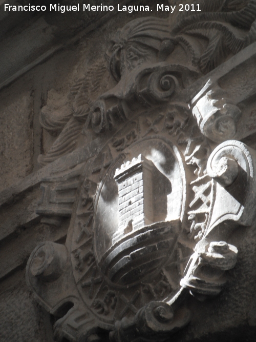 Casa de la Calle Montero Moya n� 5 - Casa de la Calle Montero Moya n� 5. Escudo