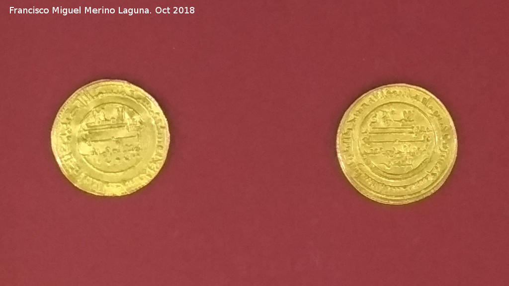 Loma de la Buitrera - Loma de la Buitrera. Dinares de oro. Museo Provincial de Ja�n