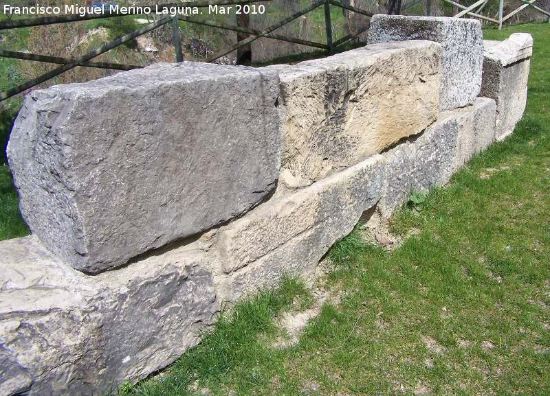 Cerro Alcal� - Cerro Alcal�. Frisos