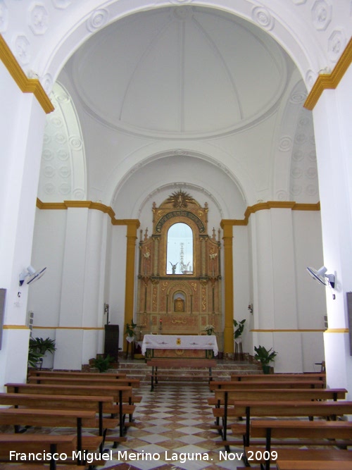 Santuario de C�nava - Santuario de C�nava. Interior y Altar Mayor con el camar�n de la Virgen