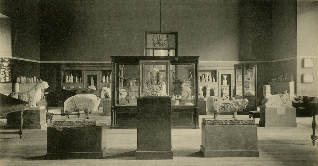 Museo Arqueolgico Nacional - Museo Arqueolgico Nacional. Postal antigua de las antigedades ibricas y celtbera