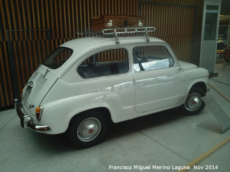 SEAT 600 - SEAT 600. Parque de las Ciencias - Granada