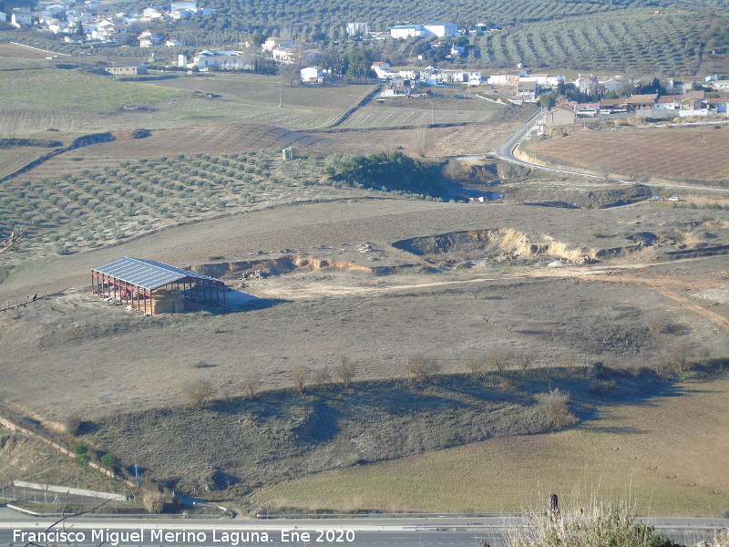 Yacimiento Cortijo de Villar Alto - Yacimiento Cortijo de Villar Alto. Desde el Cerro de la Gineta