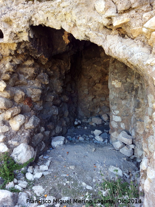 Castillo de Mata Bejid. Torre Sur - Castillo de Mata Bejid. Torre Sur. Butr�n