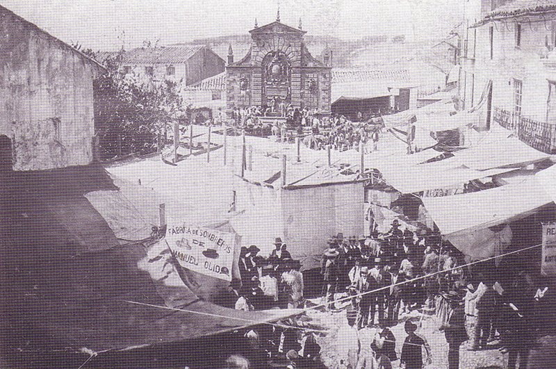 Fuente Nueva - Fuente Nueva. Hacia 1910. D�a de feria