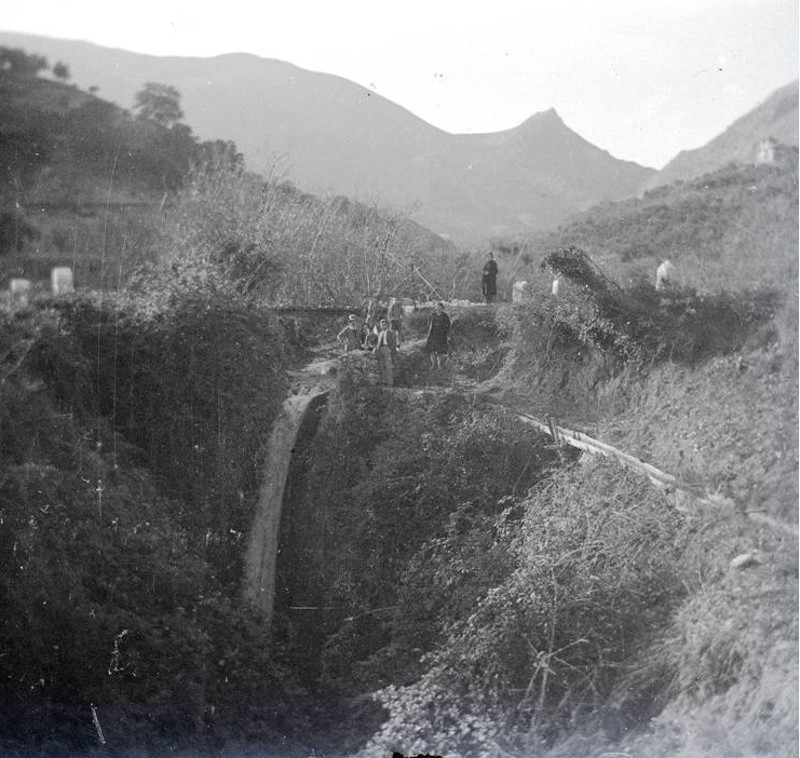 Arroyo de Reguchillo - Arroyo de Reguchillo. Fotografa antigua de Bonifacio de la Rosa Martnez, archivo del I.E.G.