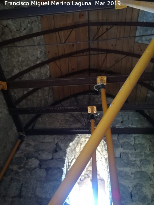 Castillo de T�scar - Castillo de T�scar. B�veda