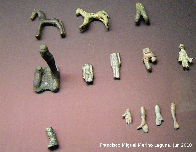 Santuario ib�rico del Collado de los Jardines - Santuario ib�rico del Collado de los Jardines. Exvotos. Museo Provincial de Ja�n
