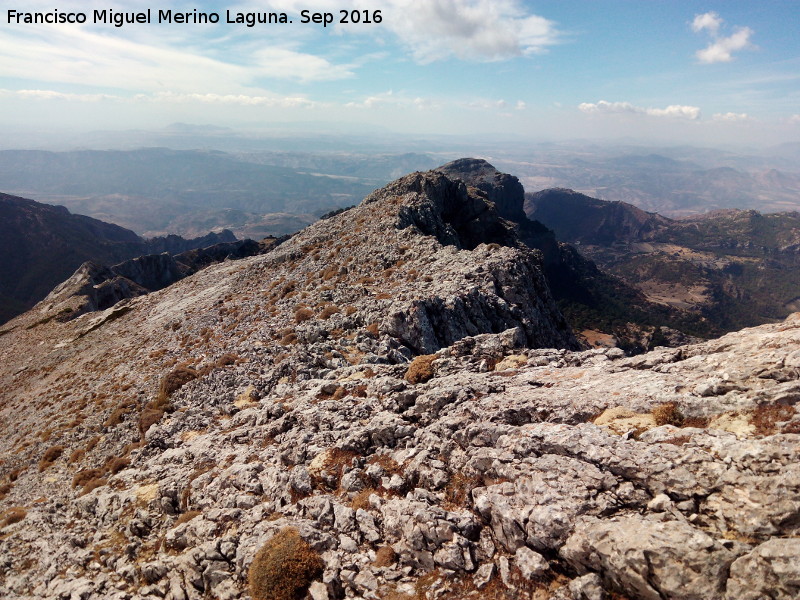 Cuerda de los Agrios - Cuerda de los Agrios. Desde el Pe��n del Guante hacia el Rayal