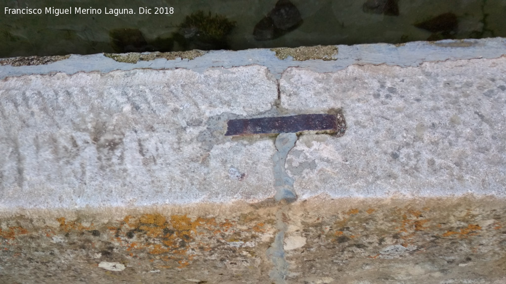 Fuente del Espino - Fuente del Espino. Grapas de uni�n
