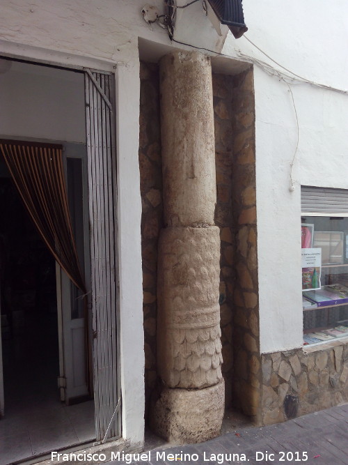 Columna romana del Arco del Postigo - Columna romana del Arco del Postigo. 