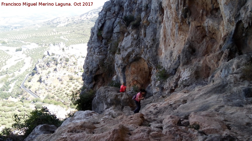 Pinturas rupestres del Abrigo Bermejo - Pinturas rupestres del Abrigo Bermejo. Vistas desde el abrigo