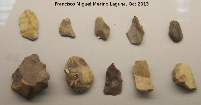 Museo de Arqueolog�a de San Antonio de Padua - Museo de Arqueolog�a de San Antonio de Padua. Lascas de s�lex. Museo Colegio San Antonio de Padua - Martos