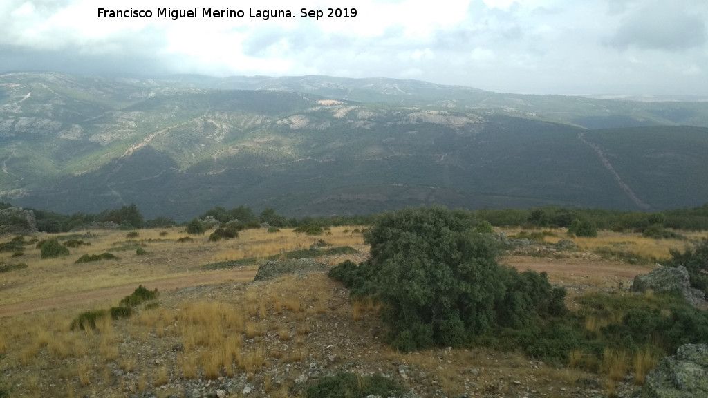 Caseta contra incendios de la Graja - Caseta contra incendios de la Graja. Vistas hacia el norte