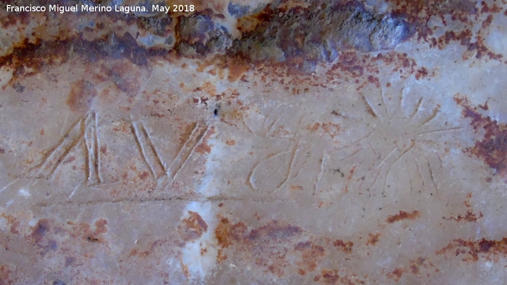 Eremitorio de la Cueva de las Cruces - Eremitorio de la Cueva de las Cruces. Graf�a y soliforme