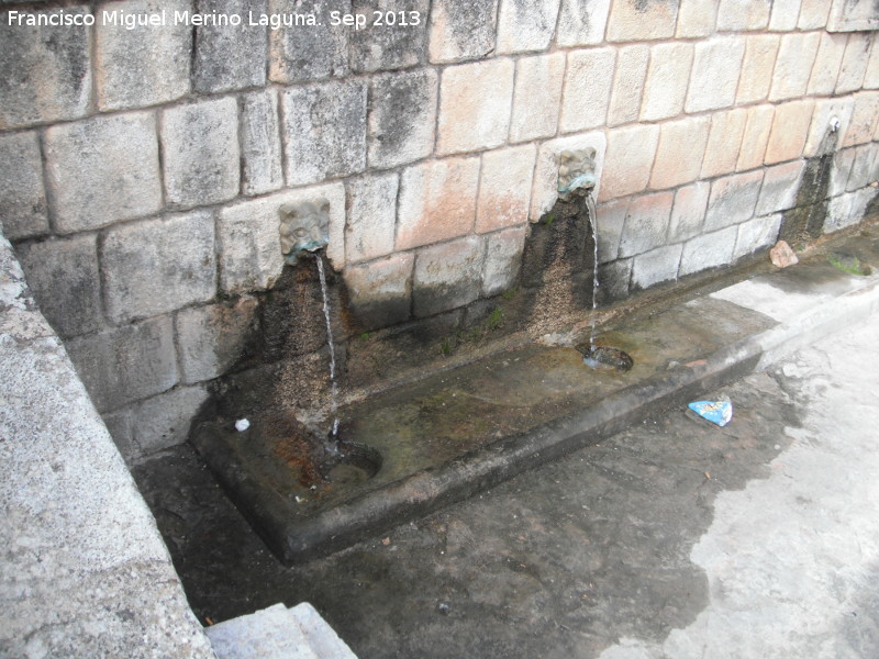 Pilar de los Ca�os - Pilar de los Ca�os. Ca�os