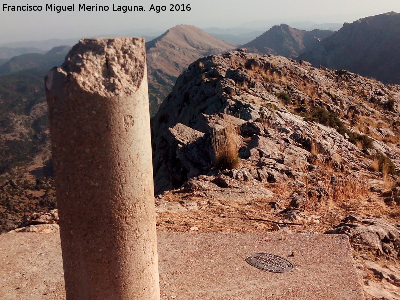 V�rtice geod�sico Blanquilla - V�rtice geod�sico Blanquilla. 