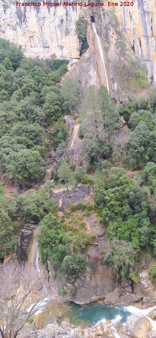 Cascada de Linarejos - Cascada de Linarejos. Sucesi�n de cascadas hasta el r�o