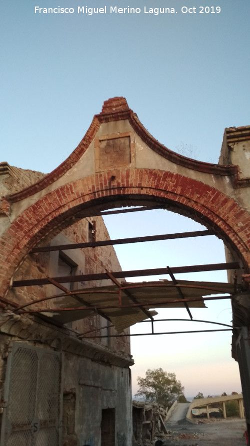 Fundici�n de la Cruz - Fundici�n de la Cruz. Arco de la puerta