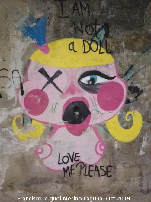 Fundici�n de la Cruz - Fundici�n de la Cruz. Graffiti