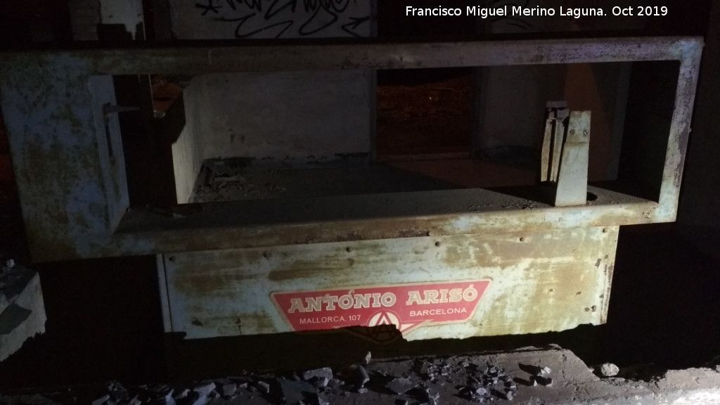 Fundici�n de la Cruz - Fundici�n de la Cruz. B�scula