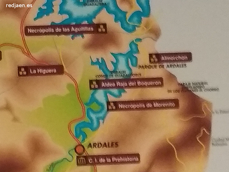 Tajos del Almorch�n - Tajos del Almorch�n. Yacimientos prehist�ricos