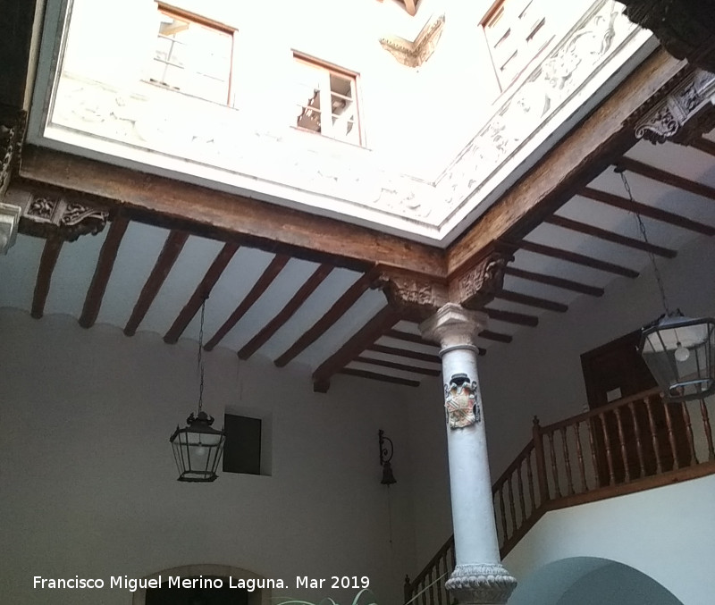 Palacio Episcopal - Palacio Episcopal. Patio