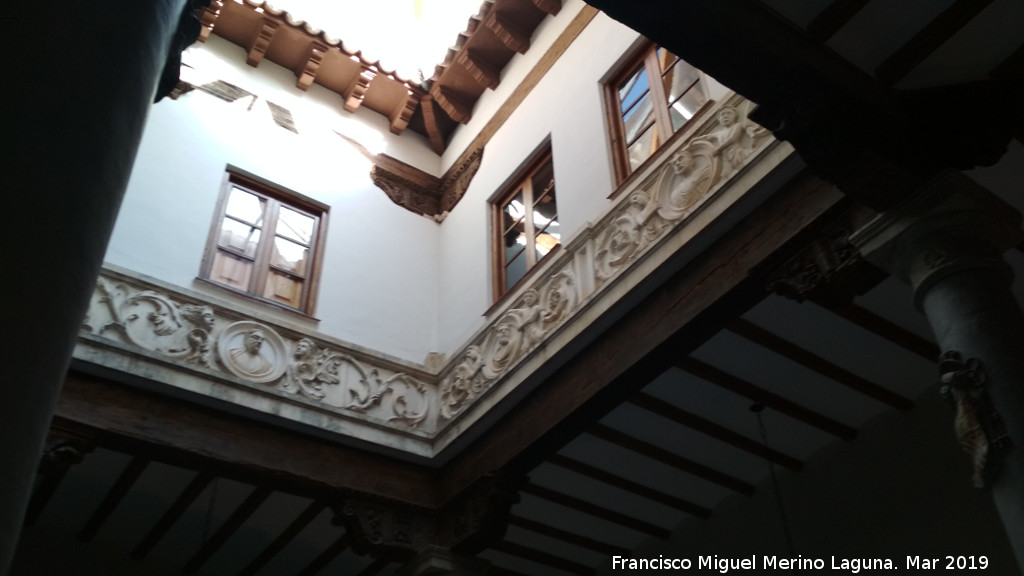 Palacio Episcopal - Palacio Episcopal. Patio