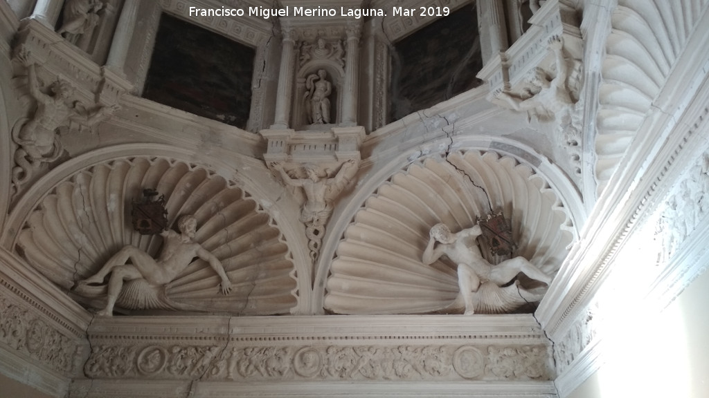 Palacio Episcopal - Palacio Episcopal. C�pula de las escaleras