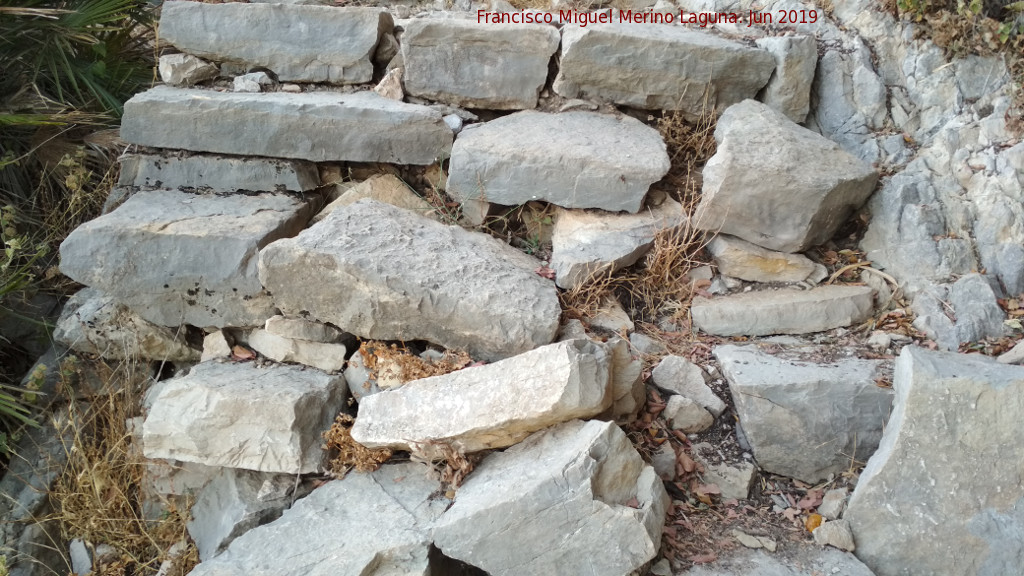 Escalera �rabe - Escalera �rabe. Escalones deteriorados