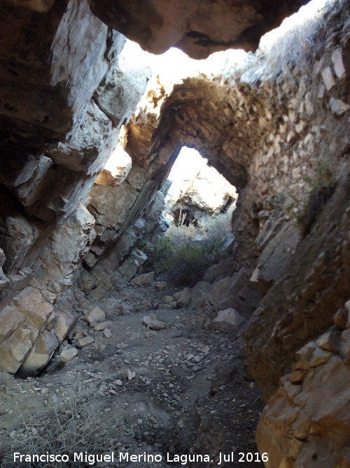 Yacimiento Cerro Largo - Yacimiento Cerro Largo. Bveda medieval