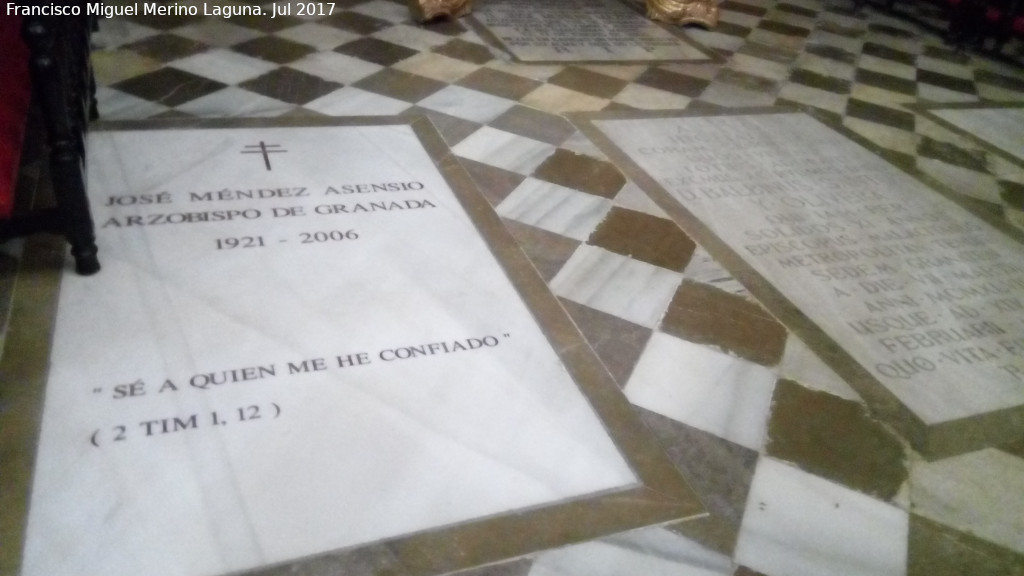 Catedral de Granada. Capilla de la Virgen de las Angustias - Catedral de Granada. Capilla de la Virgen de las Angustias. Tumbas