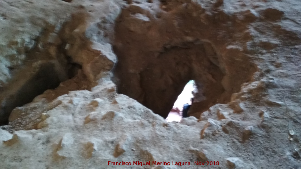 Molino Fortificado del Cubo - Molino Fortificado del Cubo. Huecos en el suelo