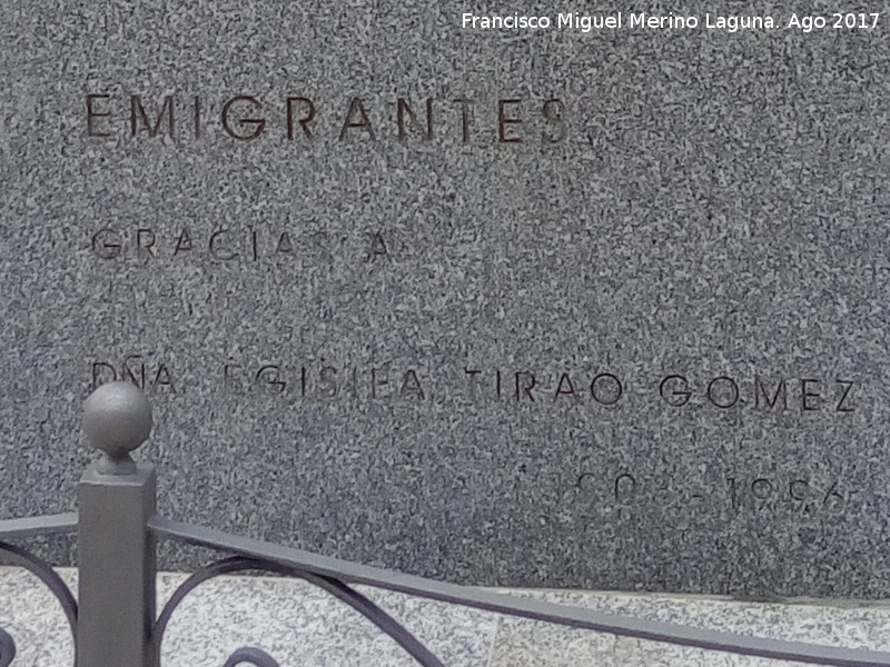 Monumento a los Emigrantes - Monumento a los Emigrantes. Inscripci�n