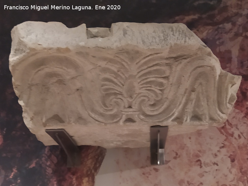 Iberos - Iberos. Friso del templete. Finales siglo IV a.C. principios III a.C. C�stulo - Linares. Museo Ibero de Ja�n