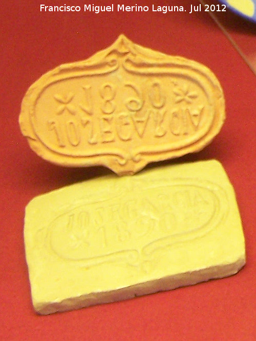 Historia de �beda - Historia de �beda. Sello alfarero siglo XIX. Museo Arqueol�gico de �beda