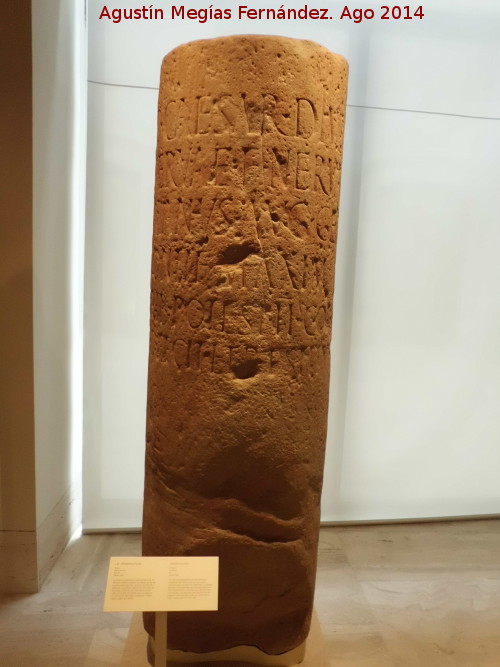 Historia de �beda - Historia de �beda. Miliario de Trajano del a�o 98 hallado en la V�a Augusta. MAN - Madrid