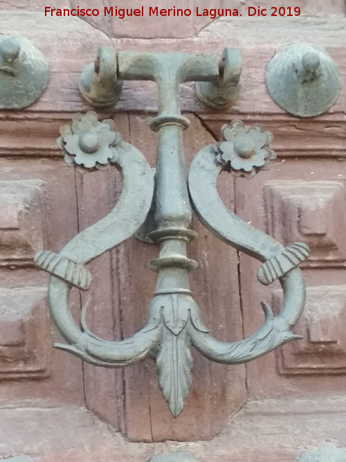 Sacra Capilla de El Salvador del Mundo - Sacra Capilla de El Salvador del Mundo. Aldaba de la Portada de Santiago