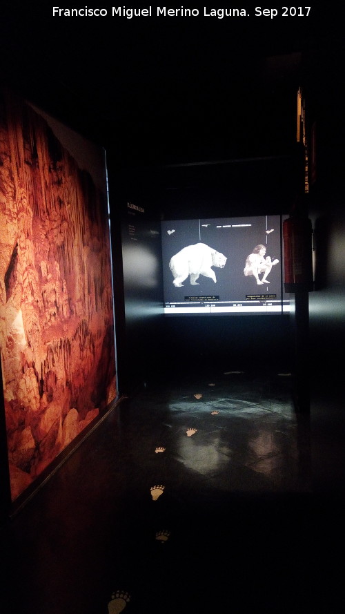 Ecomuseo de la Cueva de los Murci�lagos - Ecomuseo de la Cueva de los Murci�lagos. 