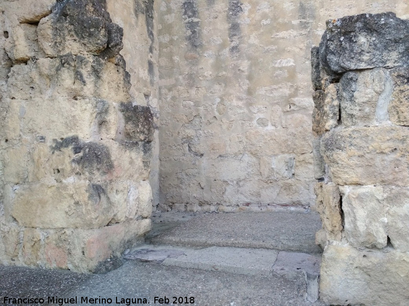 Medina Azahara. Casa del Ej�rcito - Medina Azahara. Casa del Ej�rcito. Puerta