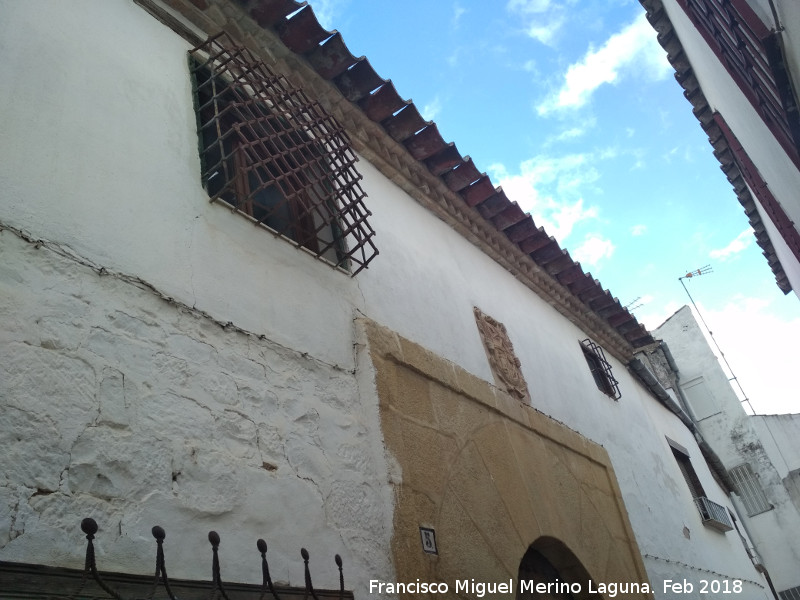 Casa de la Calle Horno de San Pablo n� 5 - Casa de la Calle Horno de San Pablo n� 5. Alero