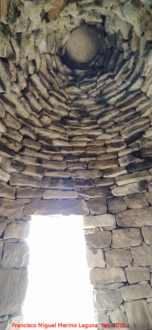 Caracol Testigo - Caracol Testigo. B�veda y puerta