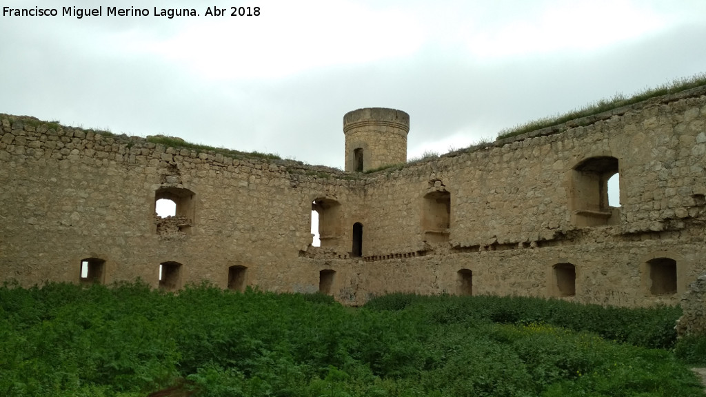 Castillo de Barcience - Castillo de Barcience. Patio de armas