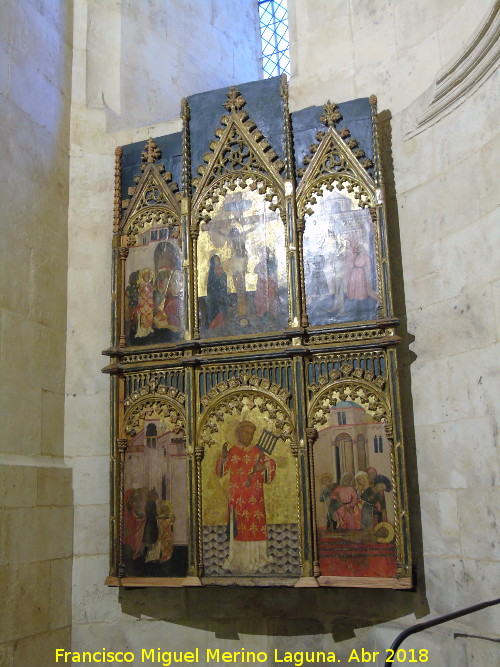 Catedral Vieja. Batisterio - Catedral Vieja. Batisterio. Retablo gtico