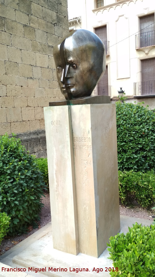 Monumento a Esubio Sempere - Monumento a Esubio Sempere. 