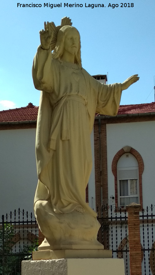 Monumento al Sagrado Corazn - Monumento al Sagrado Corazn. Estatua