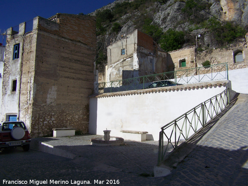 Fuente de la Calle Llanete - Fuente de la Calle Llanete. Ubicaci�n